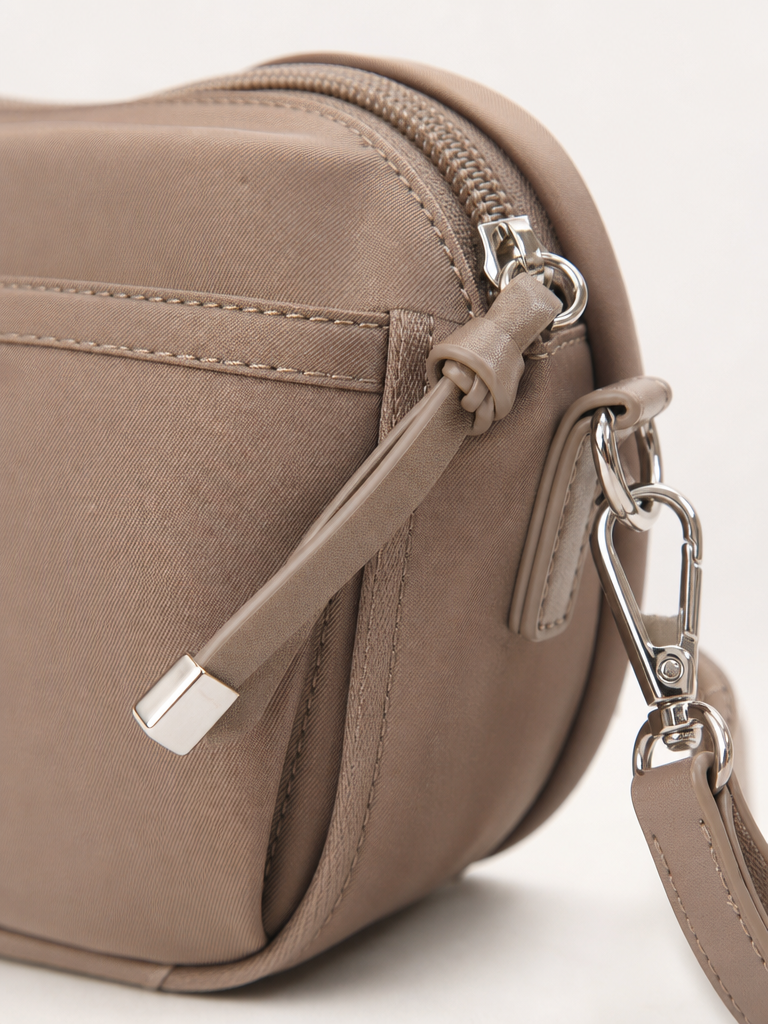 Phone-Strap Crossbody Bag detail