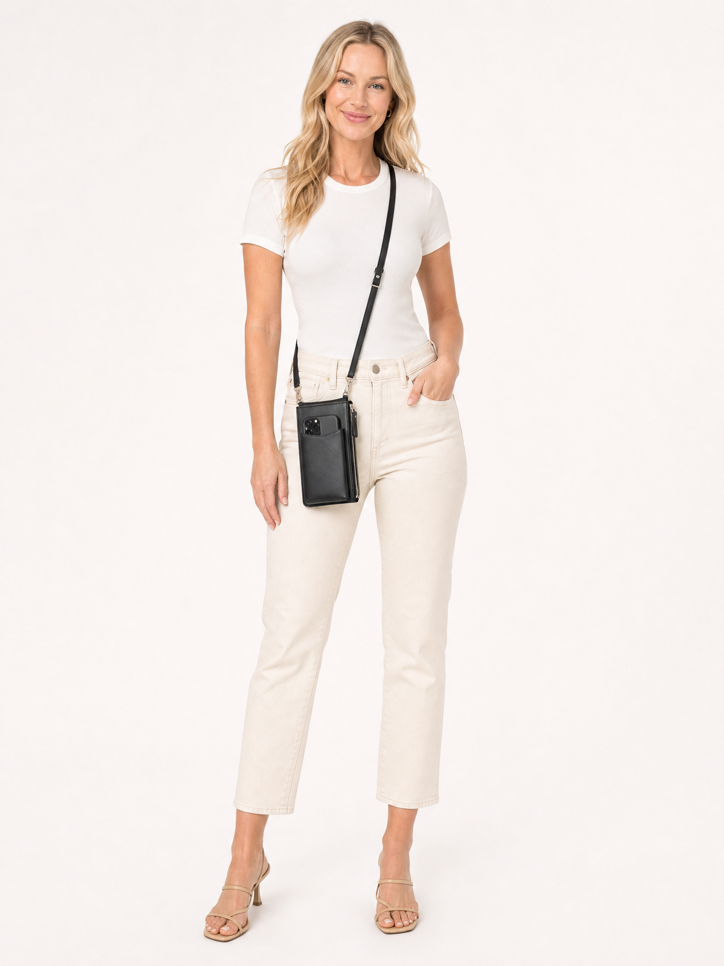 Phone-Strap Crossbody Bag on the LUNETTE model