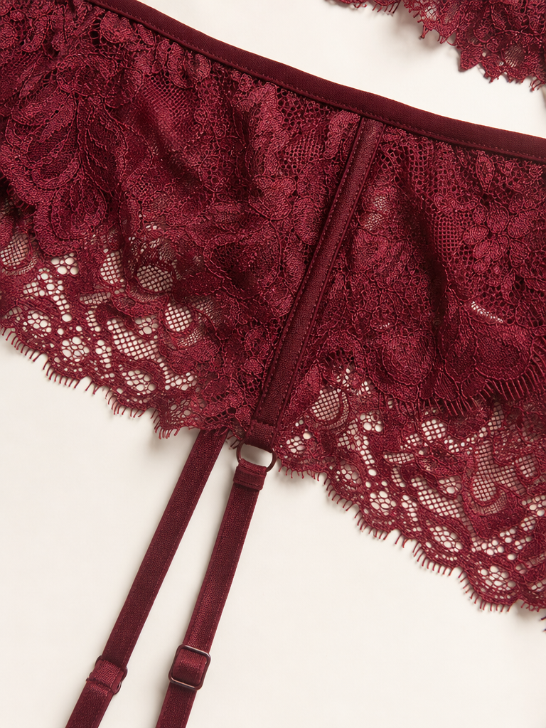 Lace Garter Set detail
