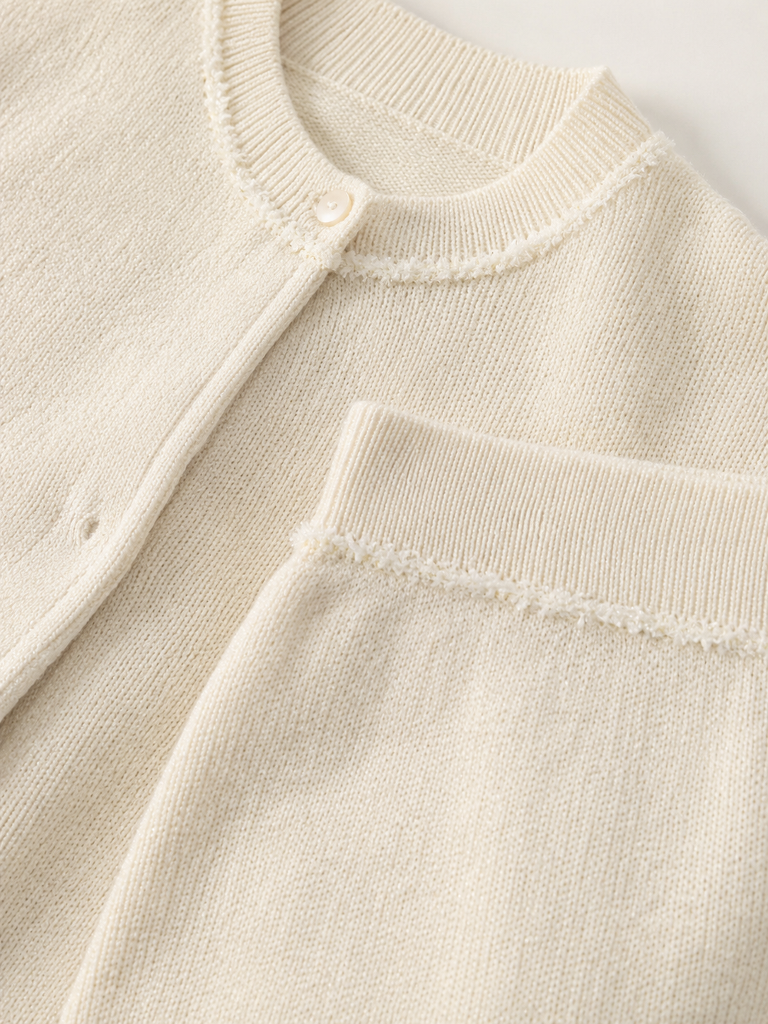 Cardigan & Mini Skirt Knit Set detail