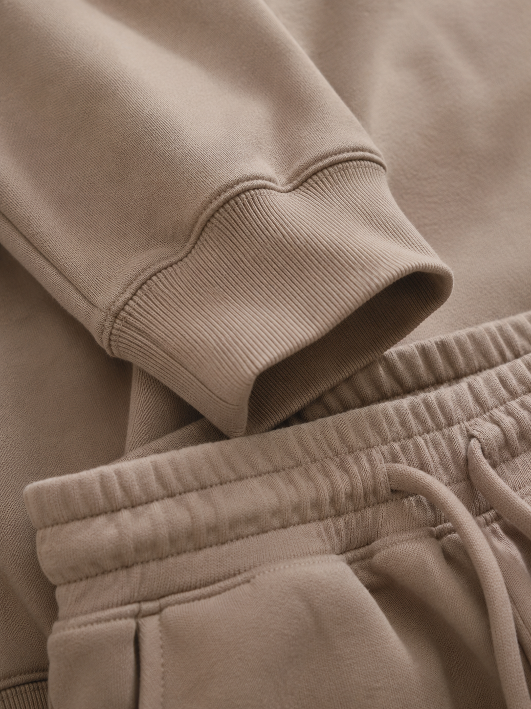 Cozy Sweatshirt & Jogger Set detail