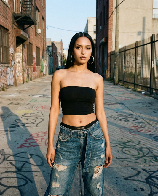 Low-Rise Baggy Jeans Y2K on LUNETTE brand model